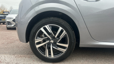 Peugeot 208 1.2 PureTech 100 Allure Premium + 5dr Petrol Hatchback